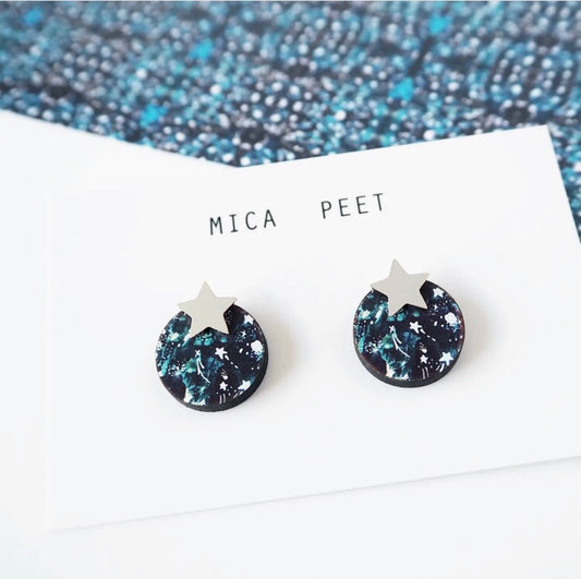 Star stud earrings